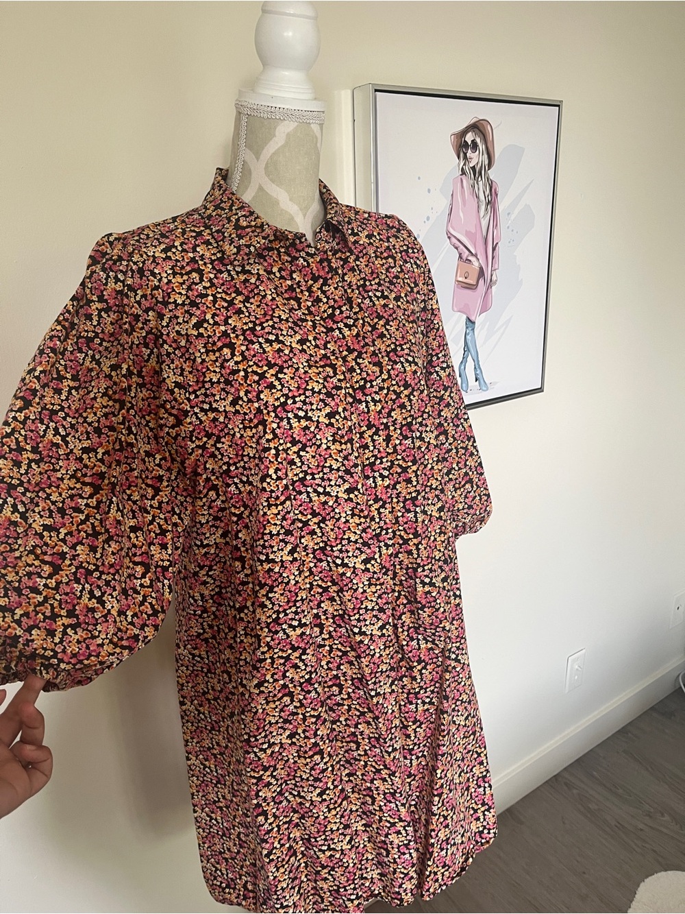 Dress Subcategory Identification - Picture 6 of 7